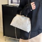 Elegant Pearl Handle Floral Clutch Bag for Women - Image 16
